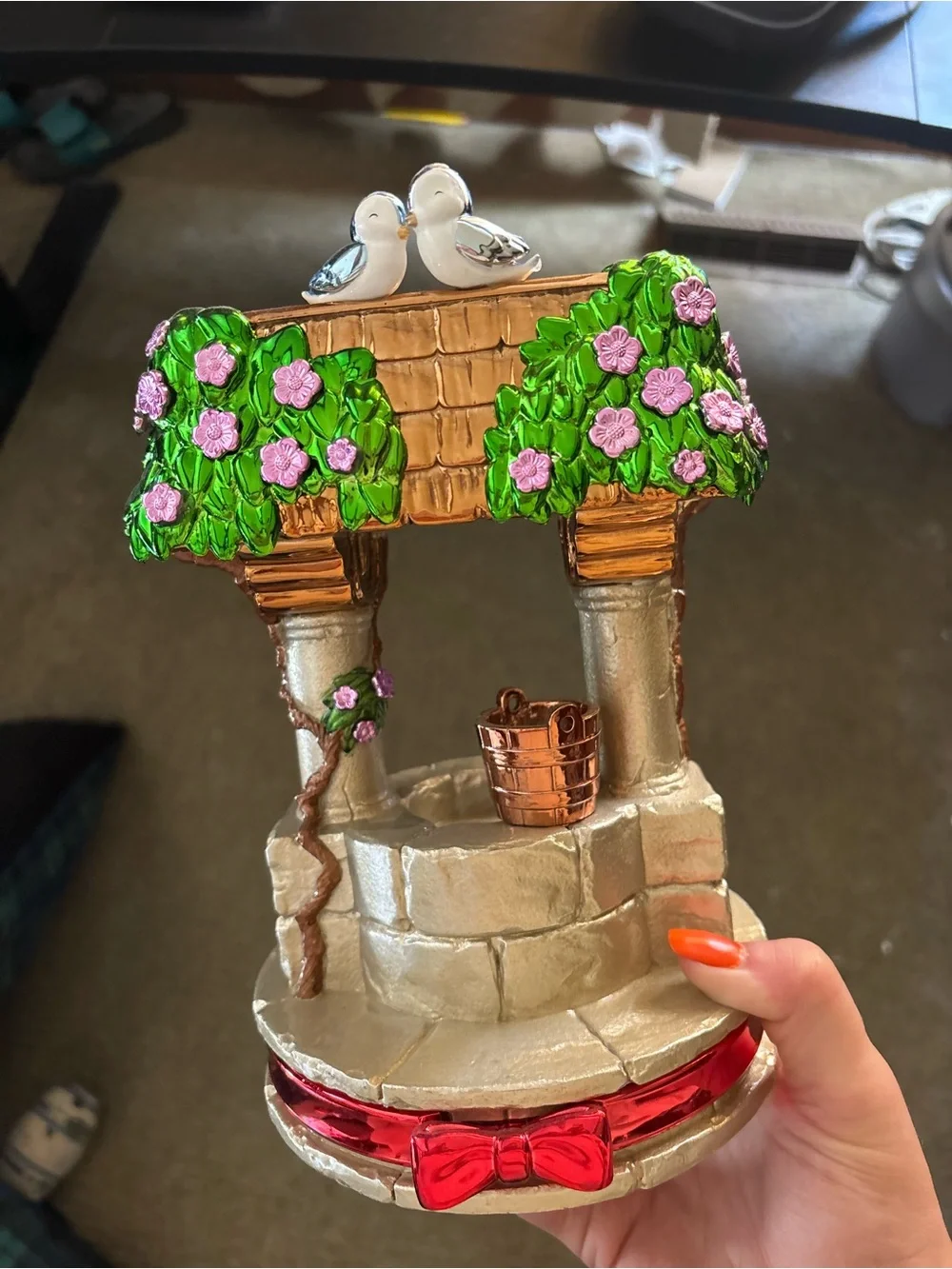 NWT Snow White wishing well candle pedestal 2/26 bath and body works collab